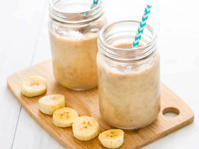 Sea Moss Banana Smoothies in Mason Jars