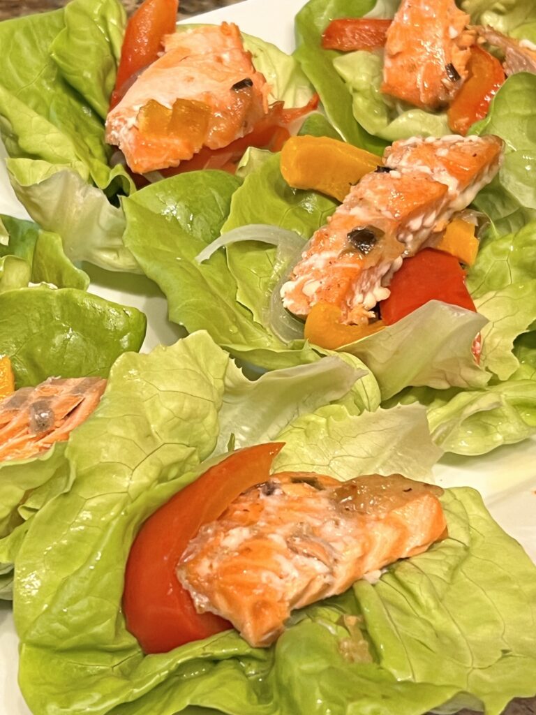 Salmon lettuce wraps