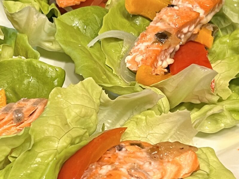 Salmon lettuce wraps